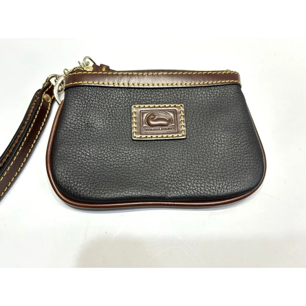 VTG Dooney & Bourke Womens Leather Wristlet Black Tan Pebbled Clutch Wallet